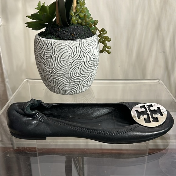 Tory Burch Minnie Travel Perfect Black & Silver Ballet Flats - Picture 6 of 13